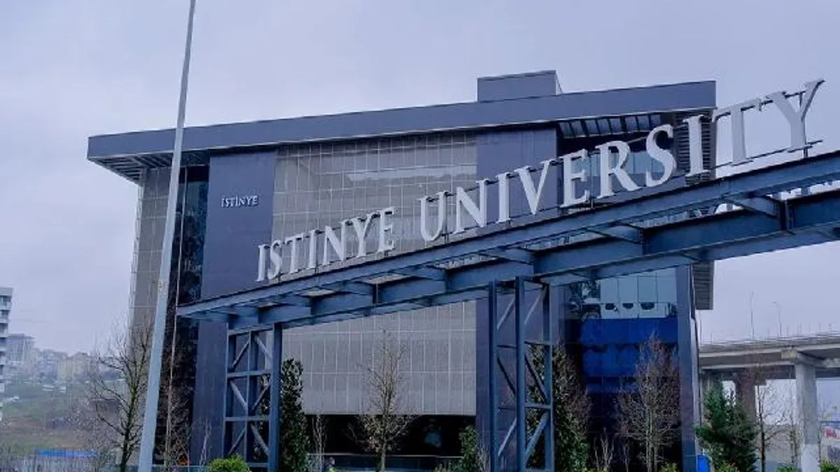 "Üniversite kampüs binasını 6 ayda inşa ederek rekor kırdık"