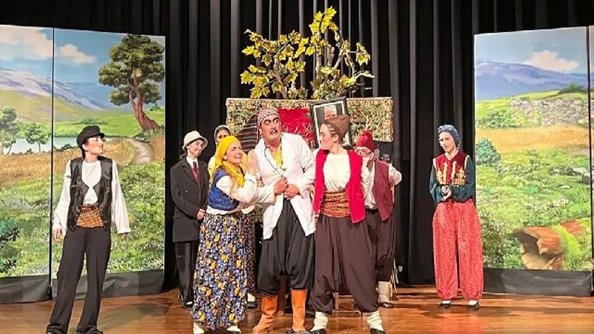 Sakarya Büyükşehir’den tiyatro severlere klasik komedi