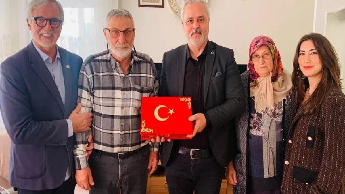 İzmit Derince'de Kıbrıs gazilerine anlamlı ziyaret