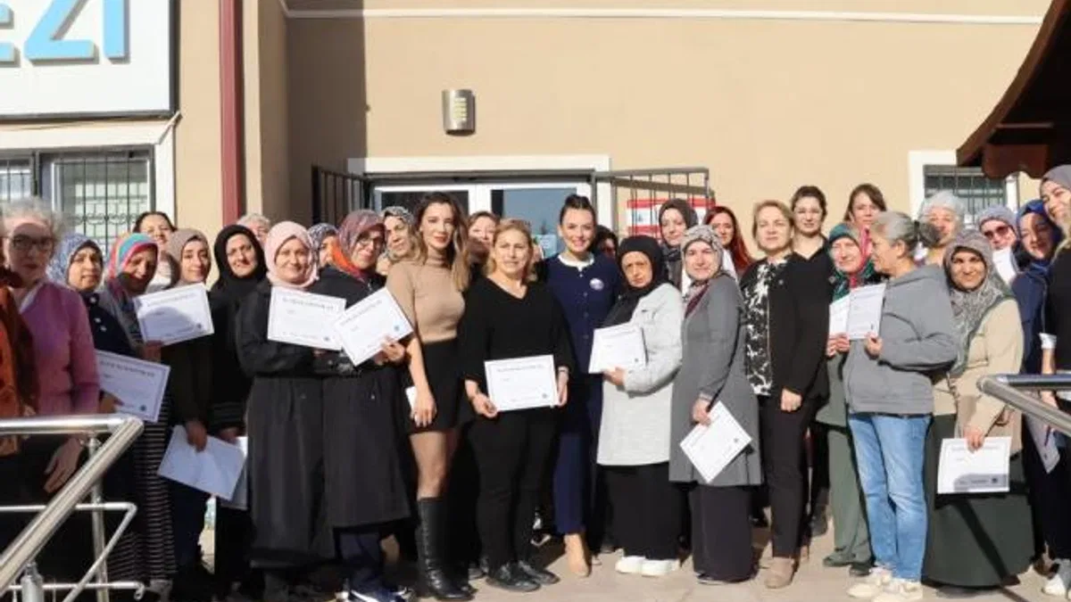 Kocaeli'de 'Güçlü Kadın Güçlü Toplum'da ilk grup eğitimler tamamlandı