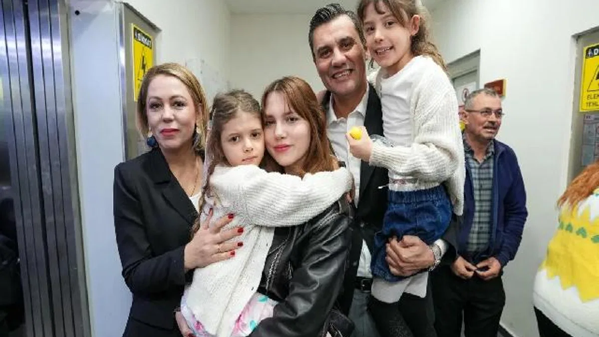 Ferdi Zeyrek Vakfı'ndan kırsaldaki çocuklara 'kışlık kıyafet' desteği