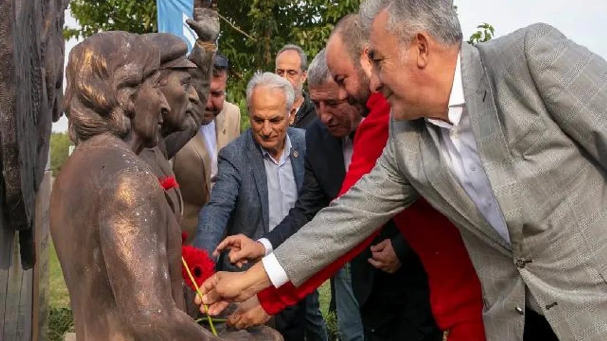 Bülent Ecevit vefatının 19. yılında İzmir Güzelbahçe’de anıldı