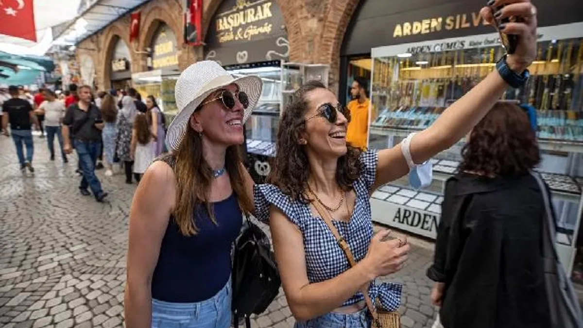 Başkan Tugay: Kemeraltı yakın gelecekte herkes için çekici olacak