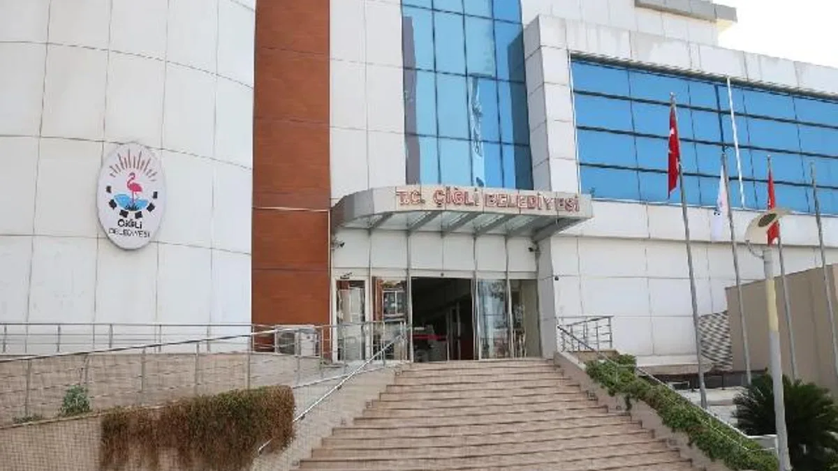 İzmir Çiğli’de Cumhuriyet coşkusu bir hafta sürecek