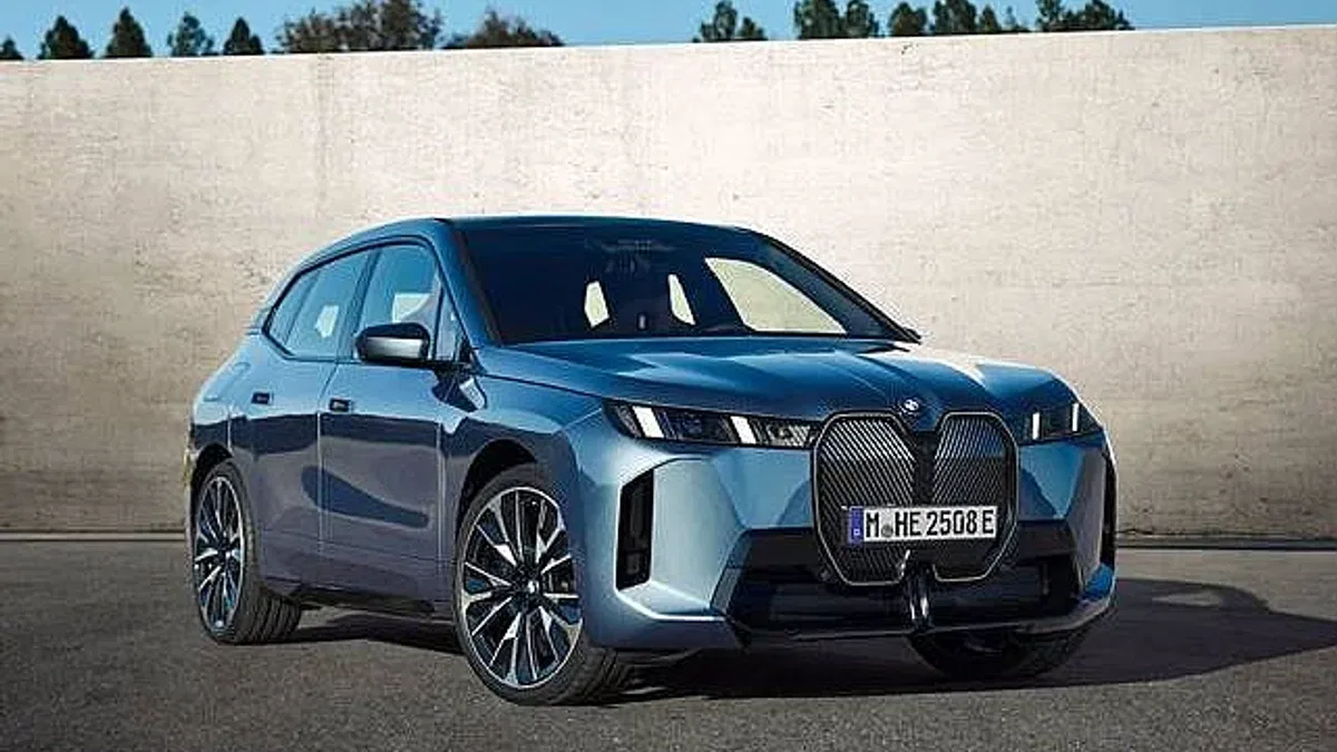 Yeni BMW iX Yüksek Performansı ve Yenilenen Tasarımıyla Türkiye Yollarında