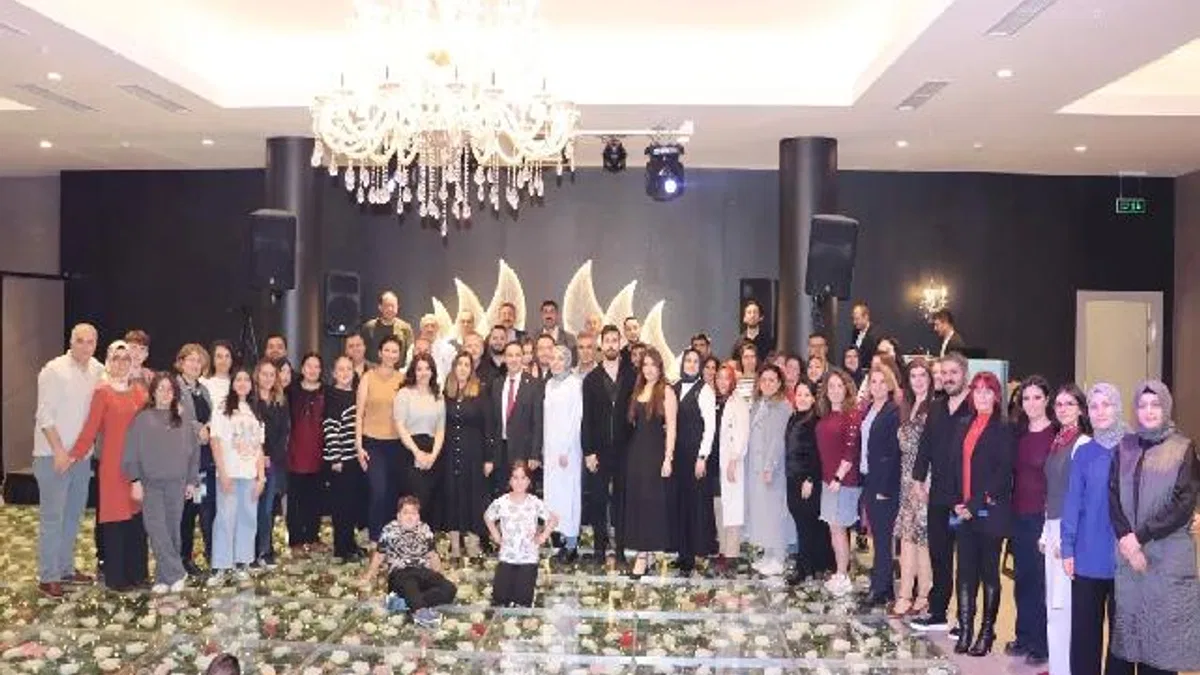 Bursa'da 500 sağlıkçı iftarda buluştu