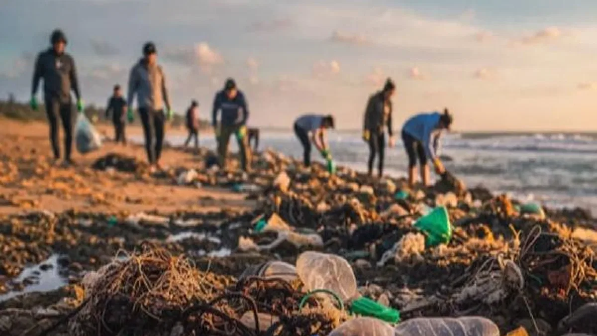 Antalya’da deniz gönüllüleri kıyı temizliği için buluşuyor