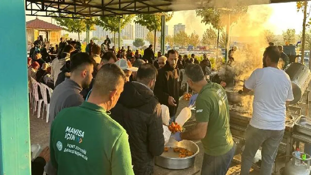 Manisa Büyükşehir'den vefat eden çalışanlarına lokma hayrı