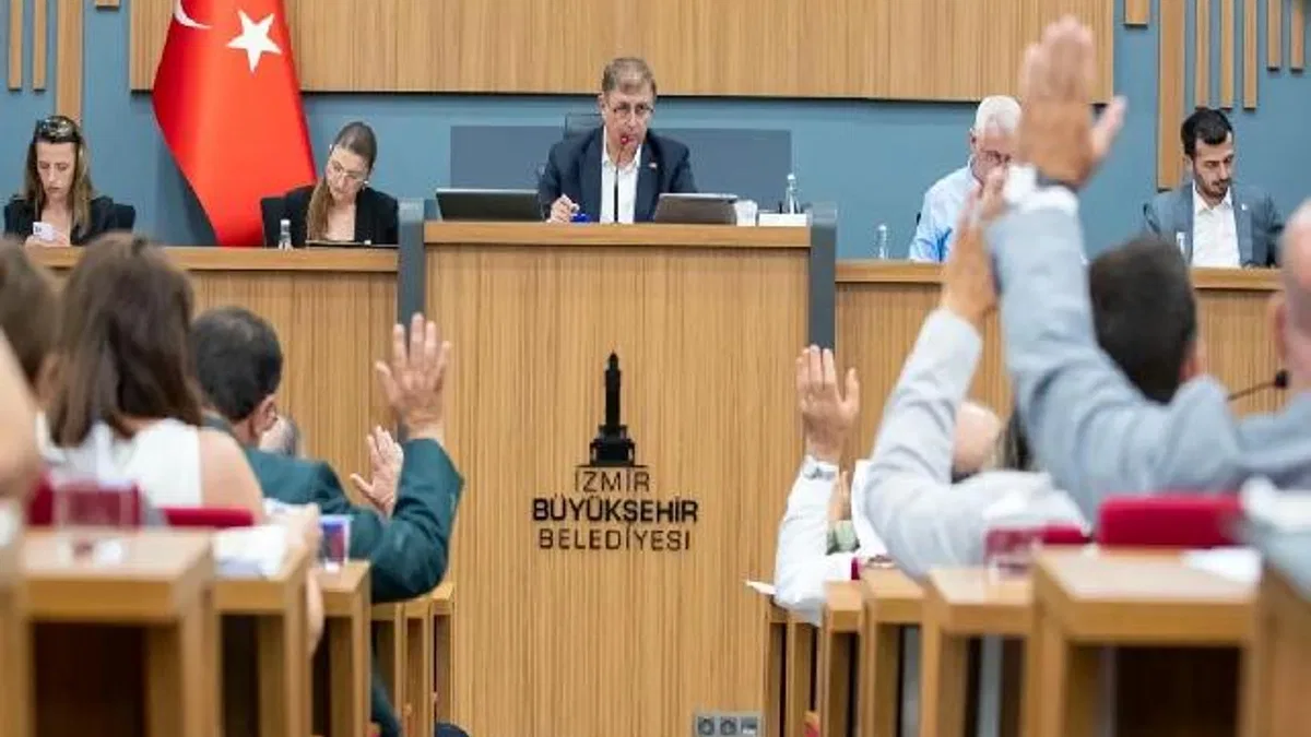 Başkan Tugay: Yangının yaralarını birlikte saracağız