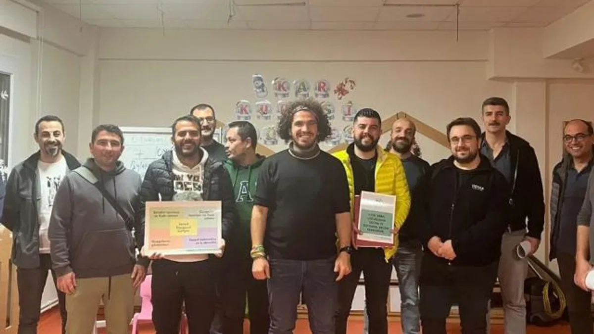 İzmirli babalara 'yeni nesil babalığı' dersi