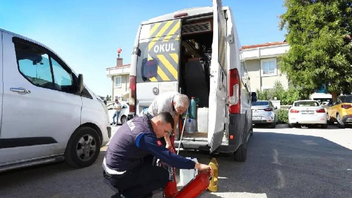 İzmir Narlıdere'de okul servislerine sıkı denetim