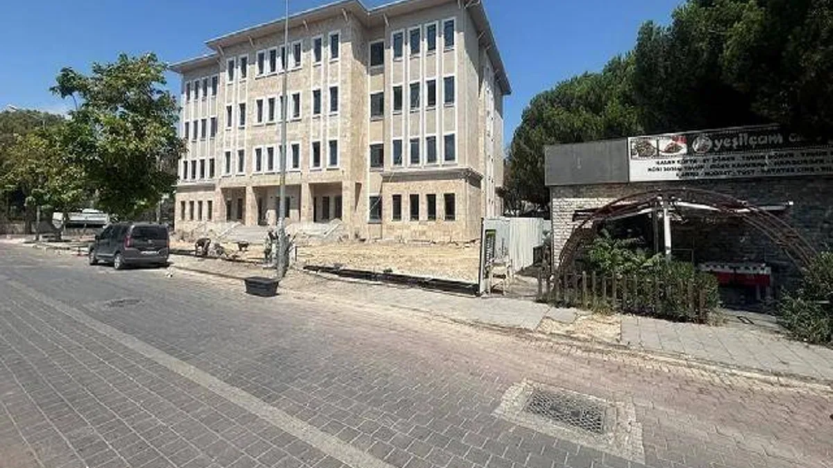 Manisa Saruhanlı'ya yeni hükümet konaği