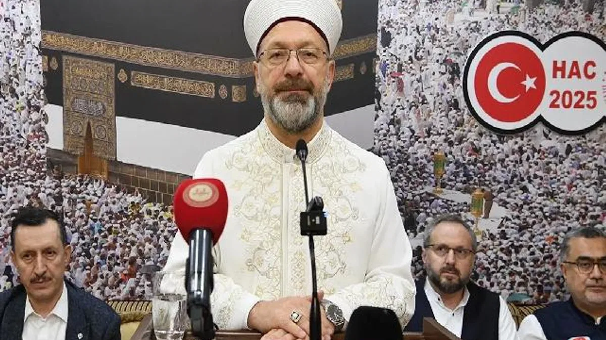 Diyanet'ten genç çiftlere Umre müjdesi... 500 Çiftin Umre bedelinin yarısı karşılanacak!