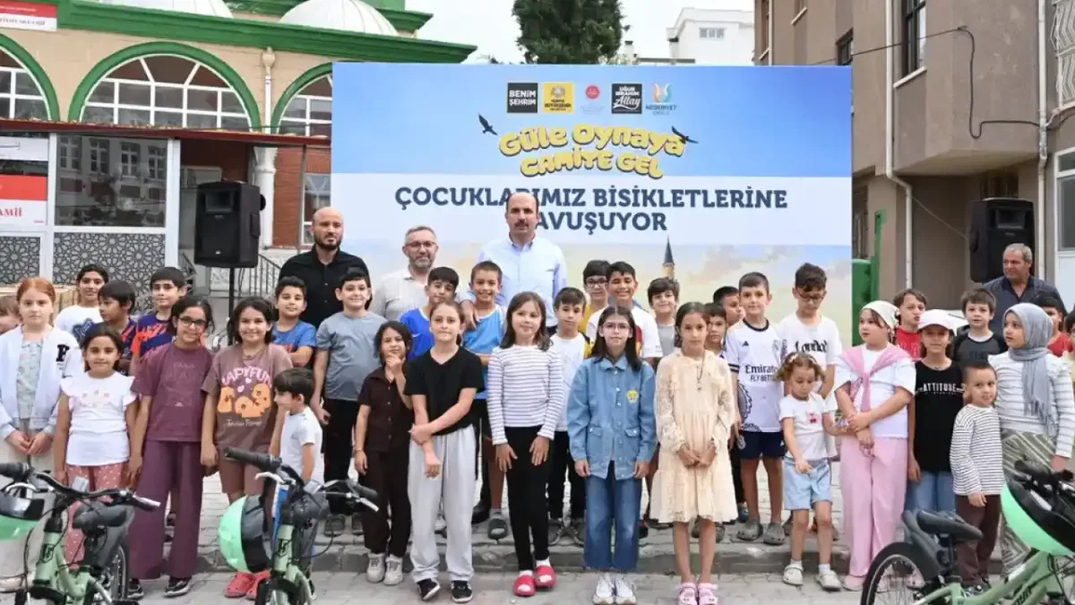 Konya'da çocuklar bisikletlerine 'güle oynaya' kavuşuyor