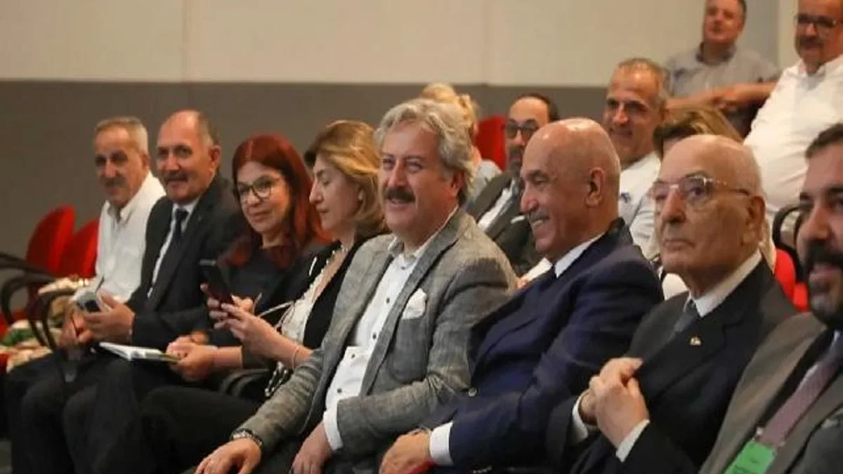 Mustafa Palancıoğlu SÜRKAD konferansında