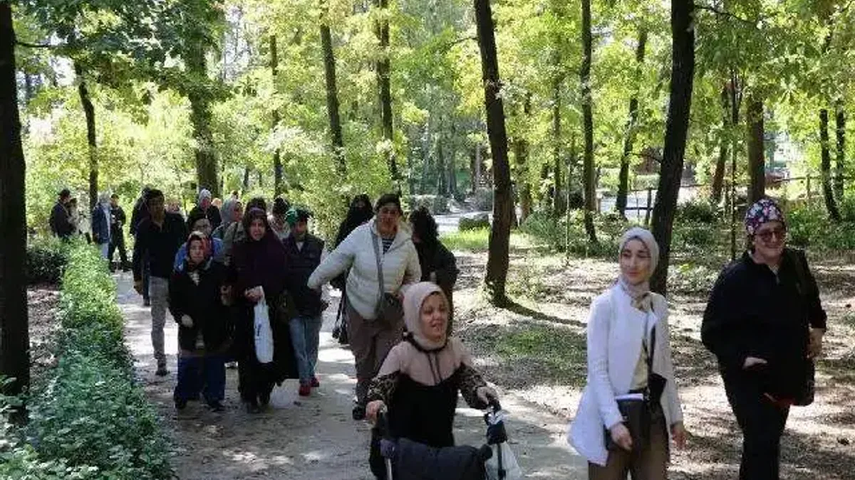 Sakarya'da özel bireyler doğayla iç içe bir gün geçirdi