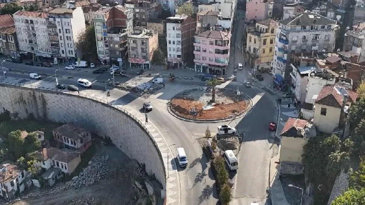 Trabzon Büyükşehir’den Esentepe’ye modern kavşak