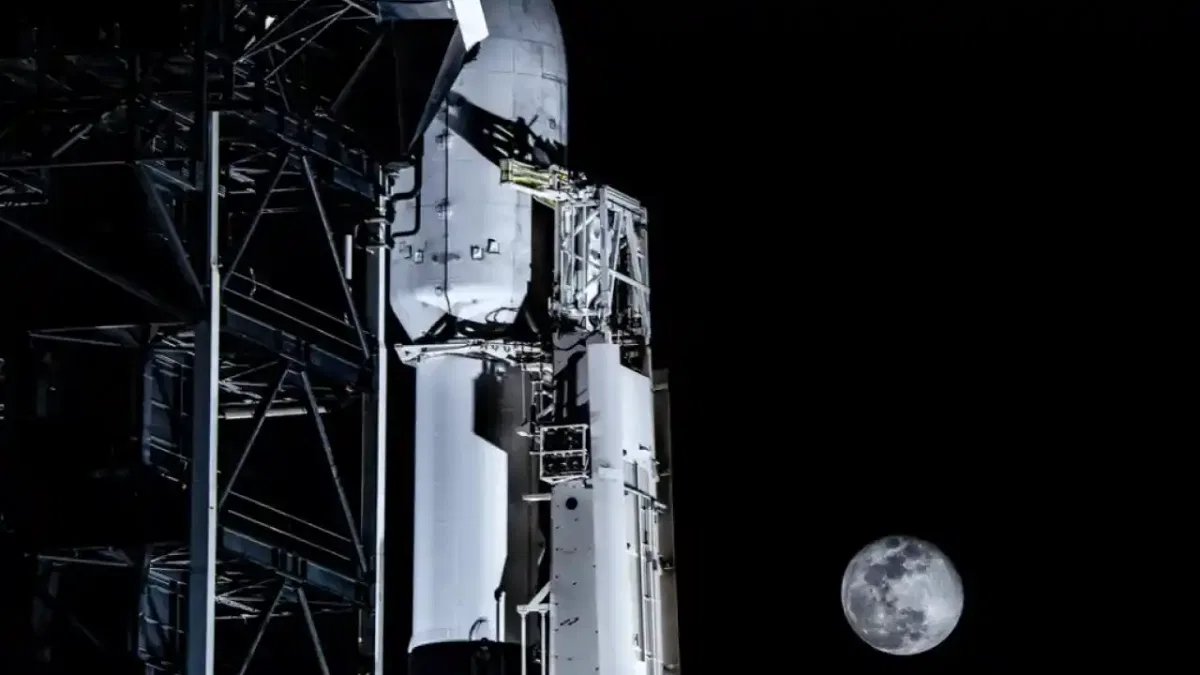 SpaceX'ten Ay'a çarpma açıklaması: Sorumlu uzay operasyonları için çalışıyoruz