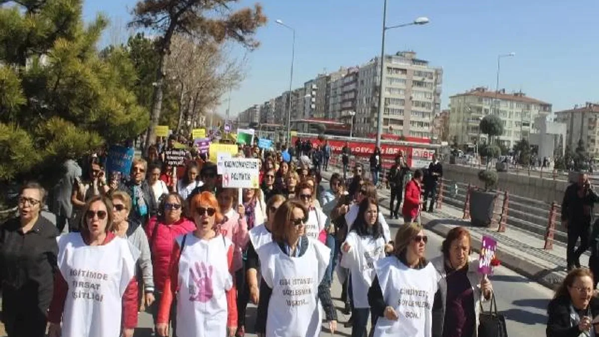 Kadın İşbirliğini Geliştirme Derneği'nden 'cinayet' mesajı