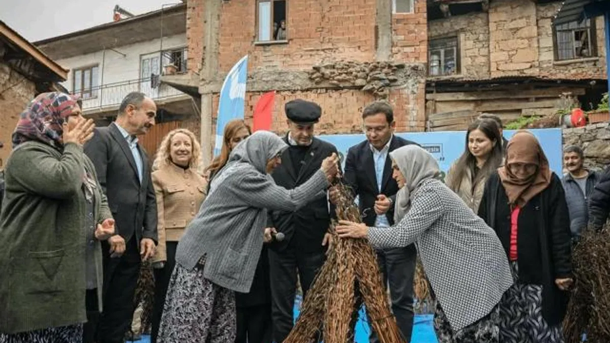 Balıkesir Büyükşehir'den susam üreticilerine destek