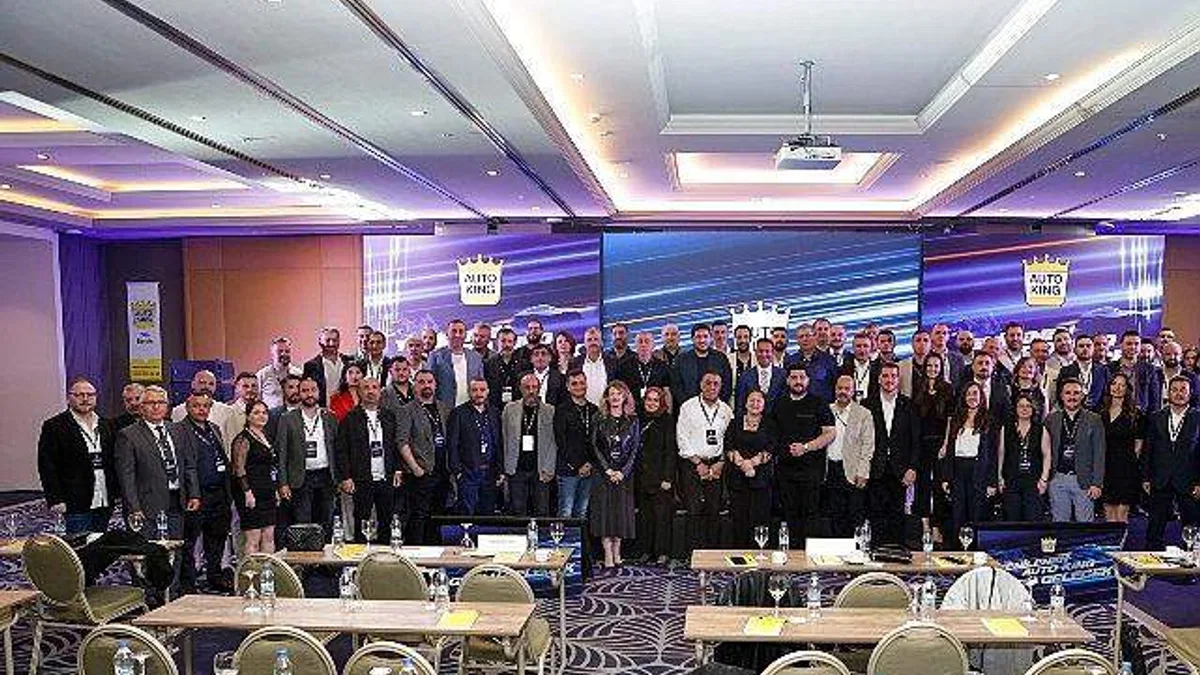 Auto King Oto Servis Bayi Toplantısında Gelecek Rotasını Belirledi