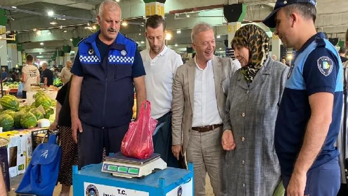 İzmit Belediyesinden pazar yerlerinde hassas terazi denetimi