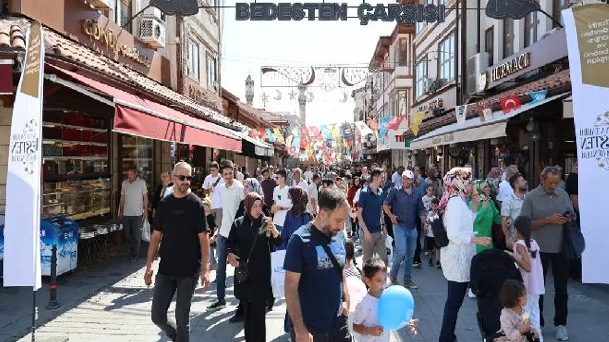 Konya'da Başkan Altay'dan esnafa teşekkür