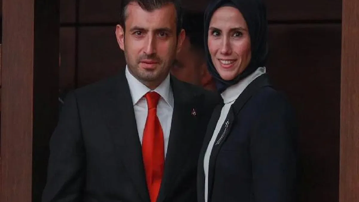 Sümeyye Erdoğan Bayraktar Next Sosyal’e katıldı, eşinden 'hoşgeldin' yanıtı geldi