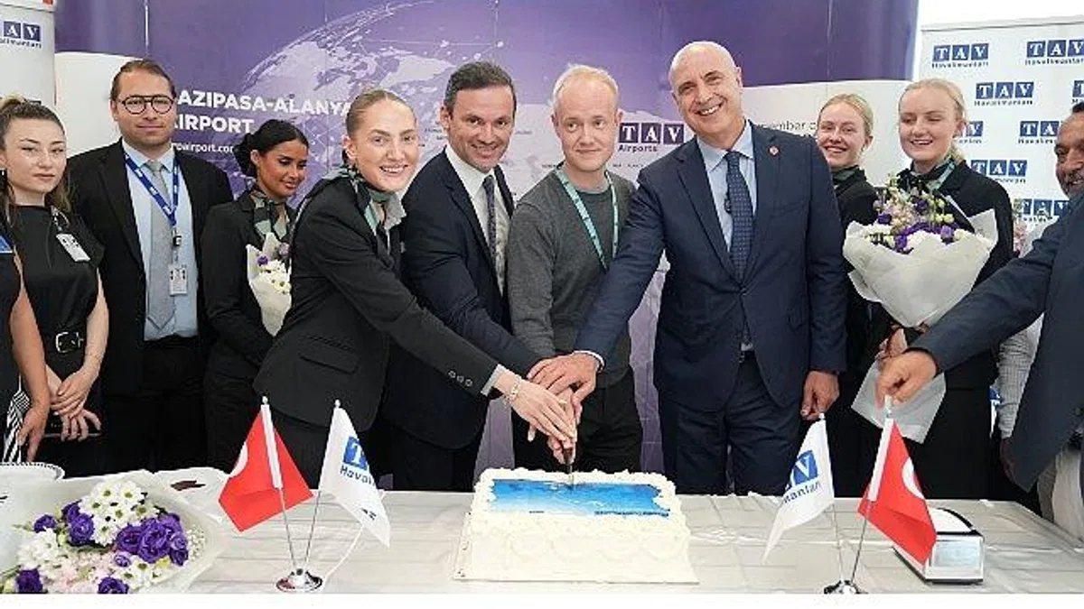 Gazipaşa-Alanya Havalimanı, Copenhagen Air Taxi'nin ilk uçuşunu karşıladı