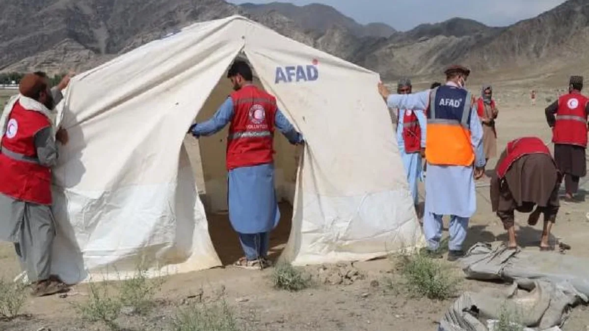 Afganistan Kunar'da çadır kurulumları sürüyor