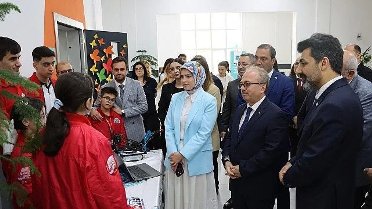 Bilim ve Teknoloji Yolculuğu Bakü'de Başladı