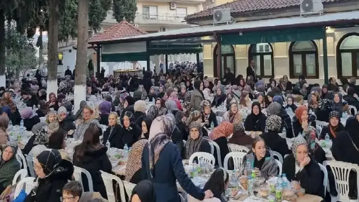 Bursa Osmangazi İskeçe’de kardeşlik iftarına katıldı