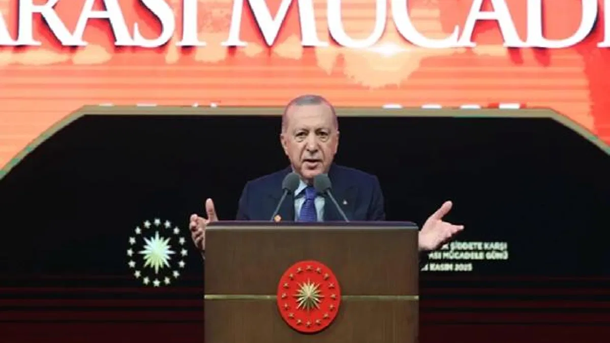 Cumhurbaşkanı Erdoğan: Kadına yönelik şiddet, ailenin geleceğine vurulmuş bir darbedir