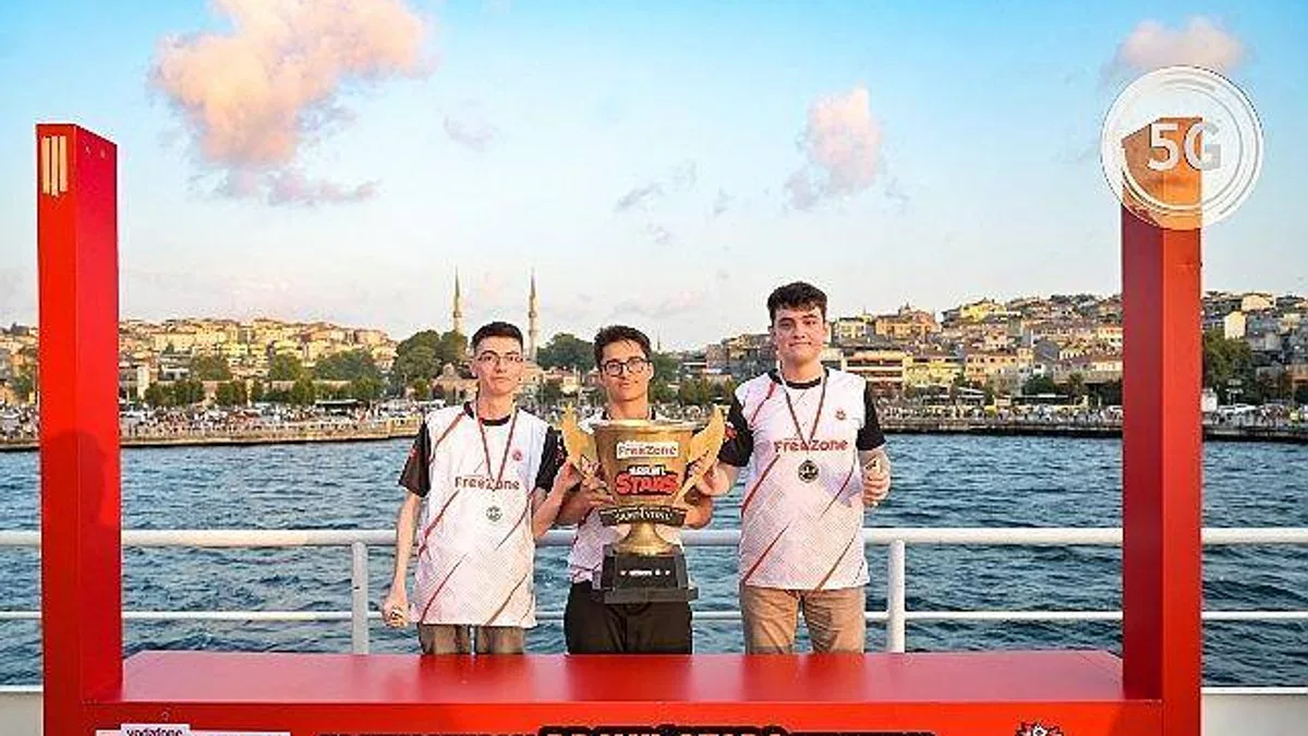 Vodafone FreeZone 5G Kıtalararası Brawl Stars Turnuvası'nda şampiyon Döner Kebap takımı