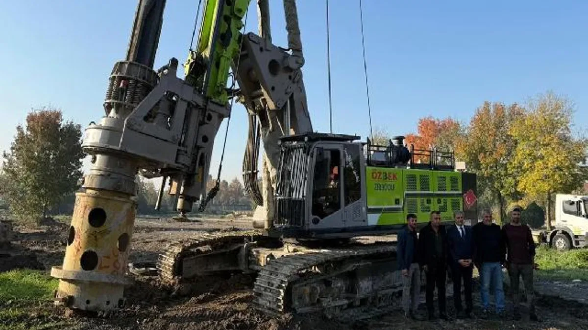 Sakarya’da Şehir Kütüphanesi için ilk kazma vuruldu