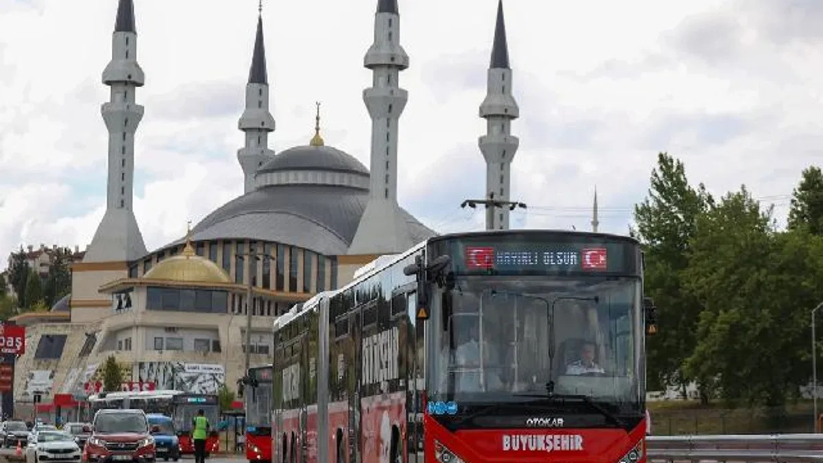 Sakarya'da toplu taşımada öğrencilerin tercihi Büyükşehir... Aylık kullanım verileri açıklandı