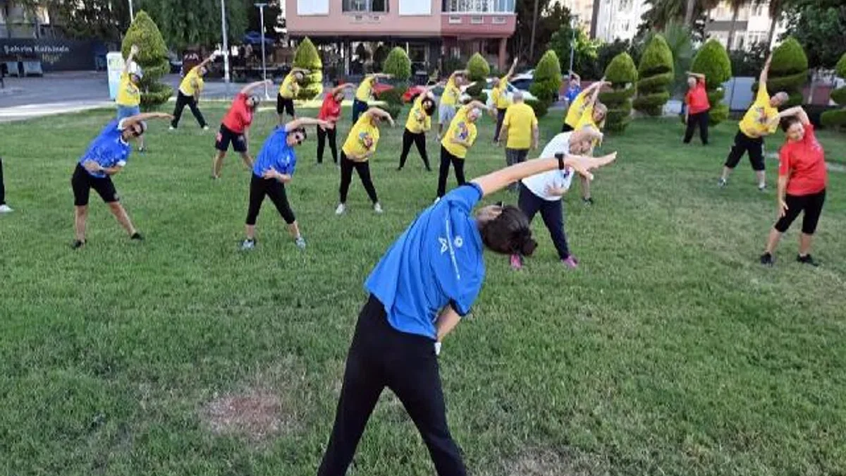 Mersin’de emeklilere “Sabah Sporu” etkinliği