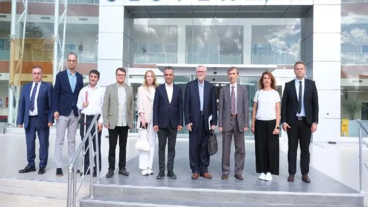 Bursa'nın teknoloji üssüne Akıllı Topluluk Formu'ndan ziyaret
