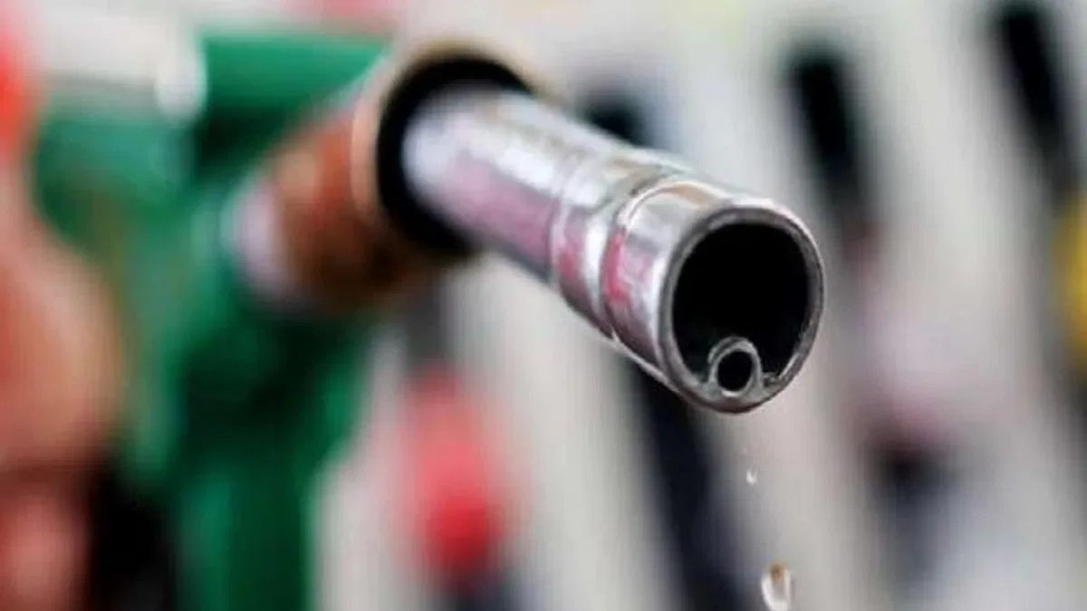 Benzine bir zam daha!