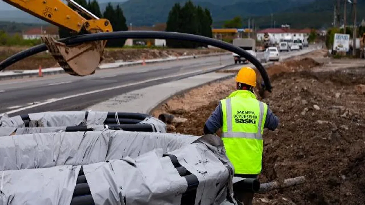 Sakarya'nın o caddesinde altyapı çalışmaları devam ediyor
