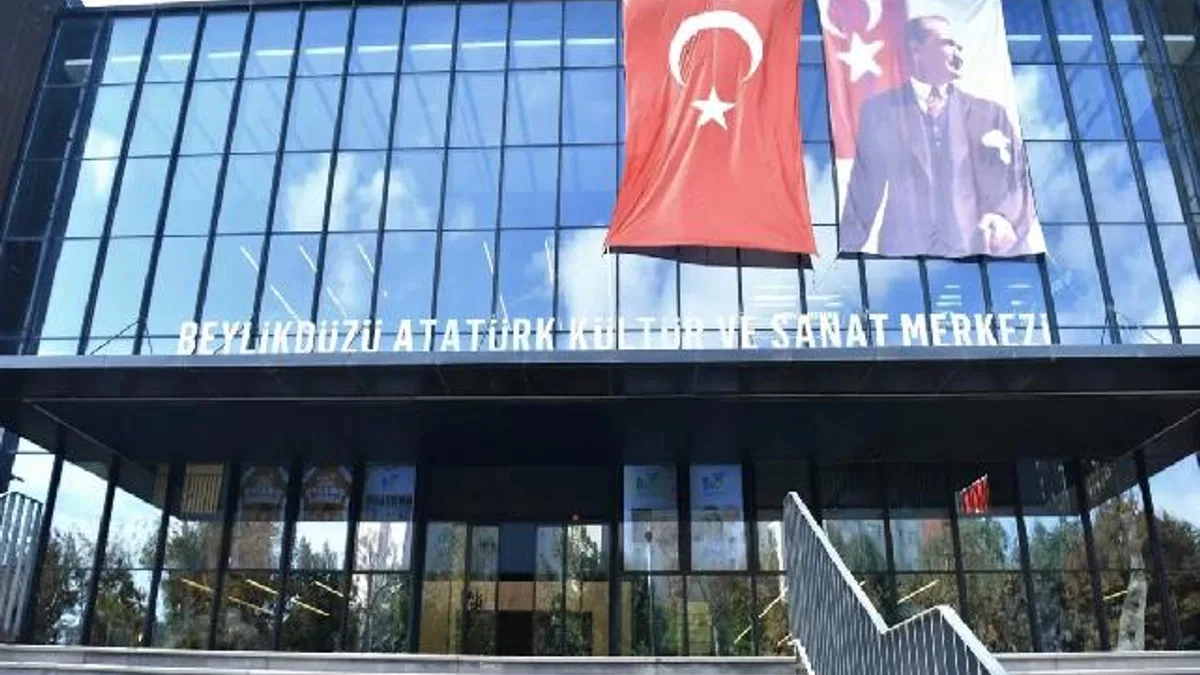 İstanbul Beylikdüzü'nde kültür sanat 'Ekim'i!
