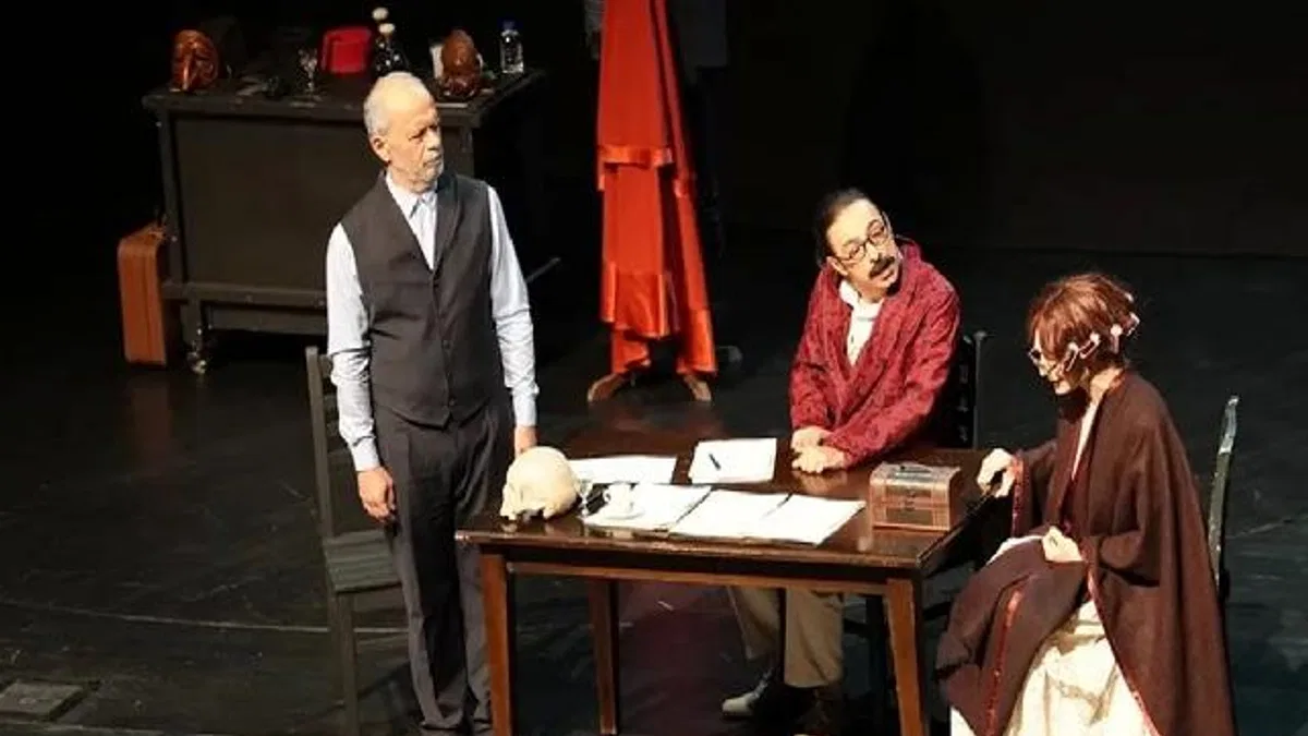Tiyatroseverler Denizli'de buluştu