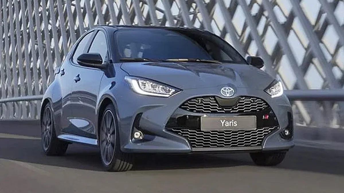 2025 Toyota Yaris GR Sport yeni bir renge kavuştu