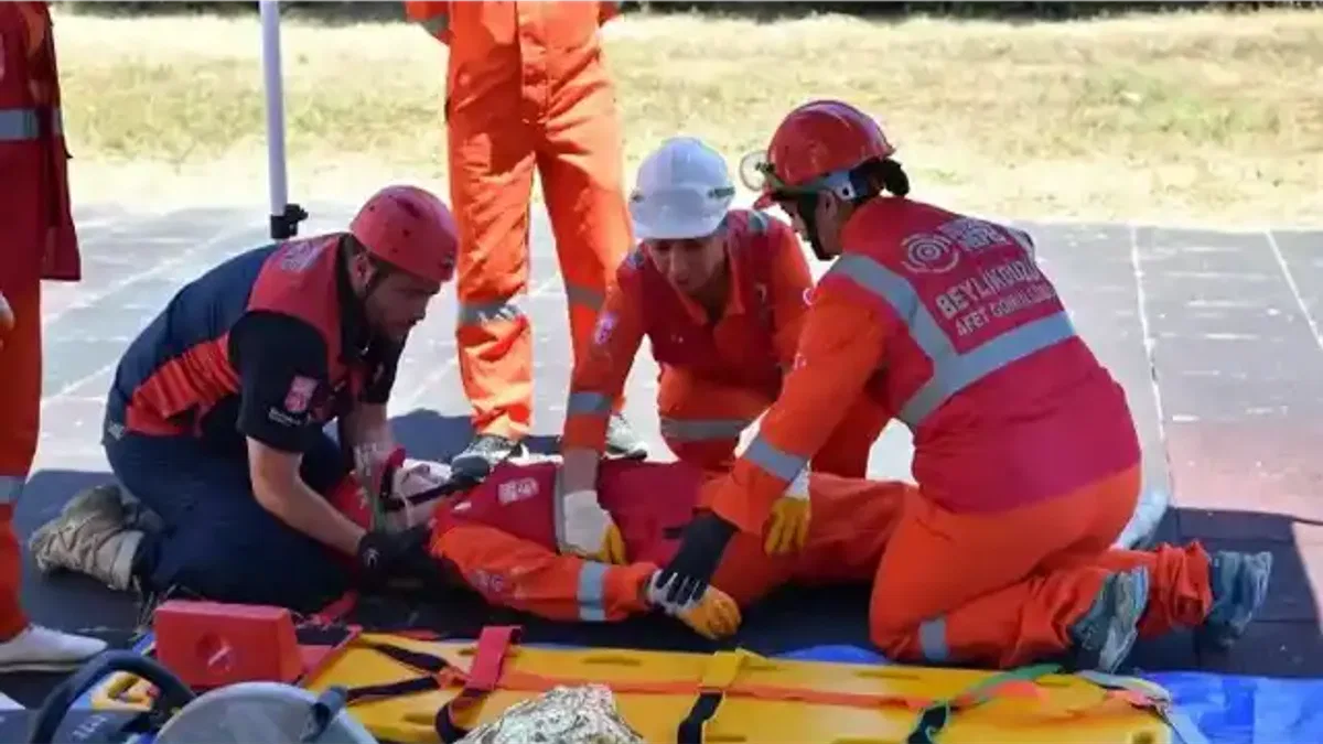 İstanbul Beylikdüzü'nde afet gönüllülerine kapsamlı eğitim