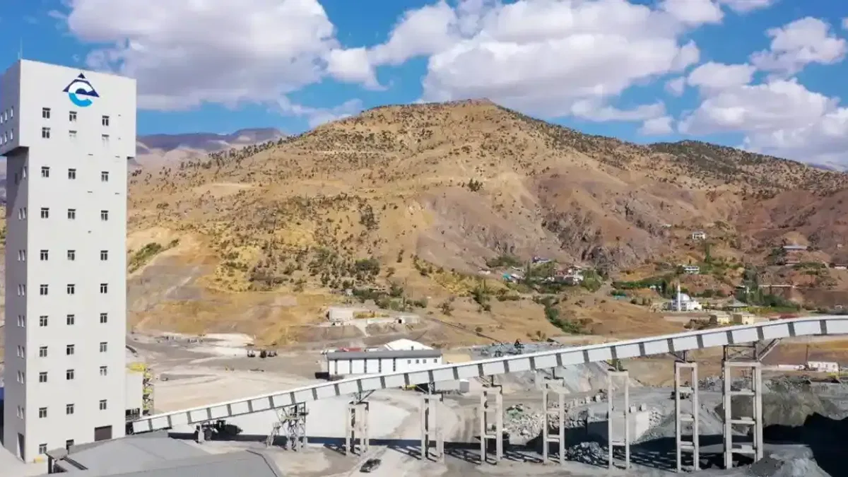 Eti Bakır Siirt’te yerin 669 metre altından 180 milyon dolarlık katkı sağlıyor