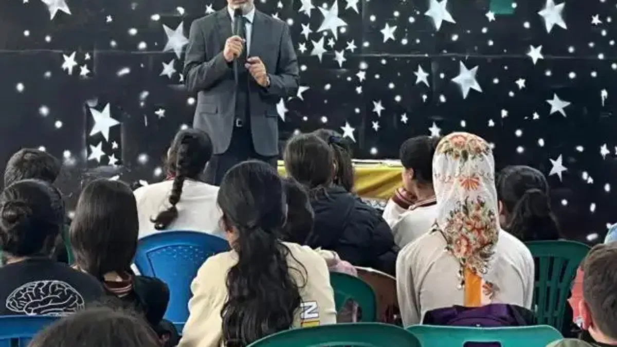 Bismil’de öğrencilere 'Başarıda Arkadaş Seçimi' konferansı