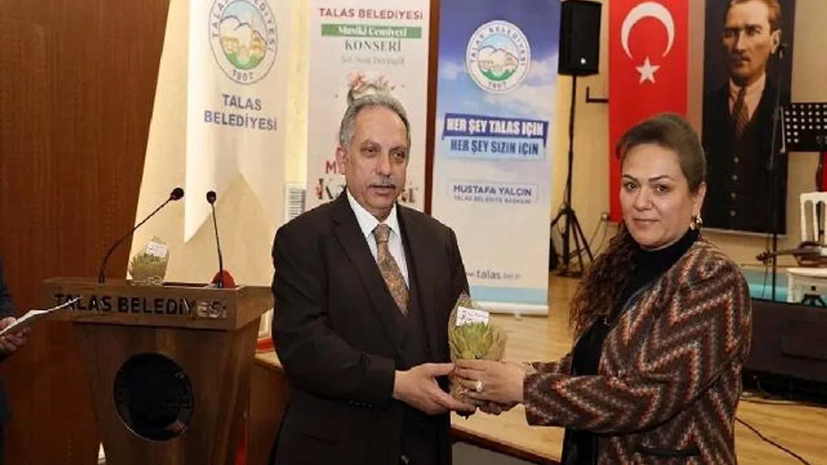Kayseri Talas Belediyesi Musiki Cemiyeti'nden kadınlara özel konser