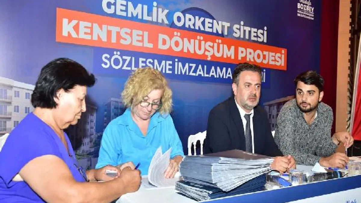 Bursa Gemlik'te hak sahiplerinden 'dönüşüm'e noter huzurunda imza