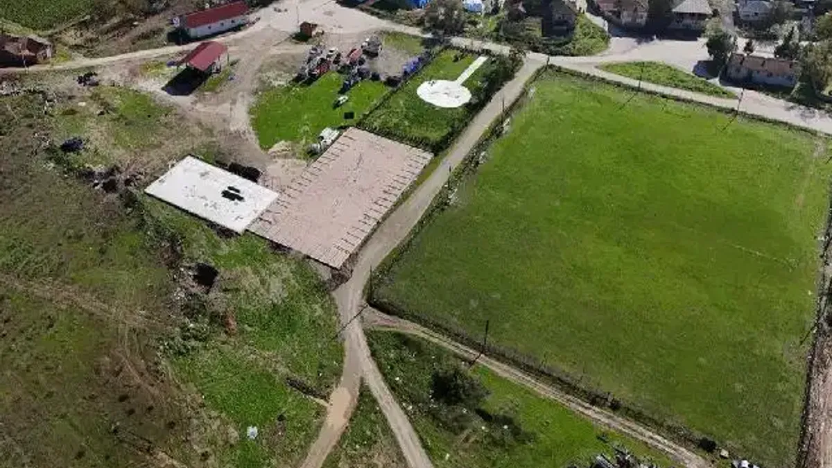 Sakarya Büyükşehir'den Geyve’ye Eşme ve Bayat’a spor kompleksi