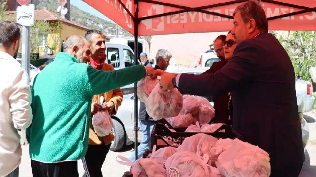 Kocaeli İzmit'in üretimi mantarlar halkla buluşuyor